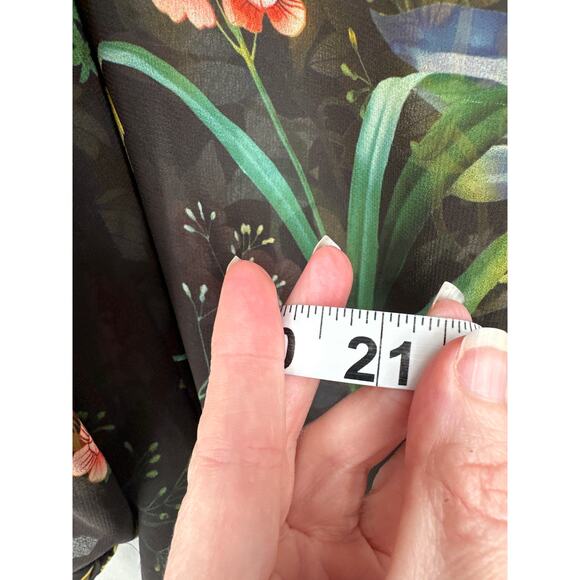 Chicos Top Womens Medium 1 Black Floral Sheer Ruffle Colorful Boho Bohemian - Picture 7 of 7